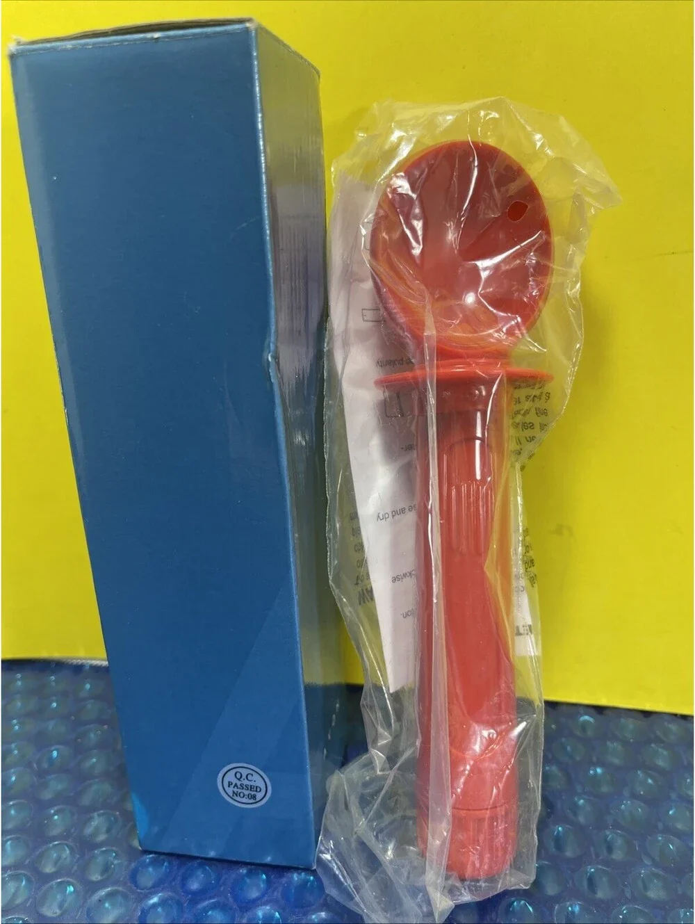 Avon Heated Ice Cream Scoop Red 2007-Battery Operated
